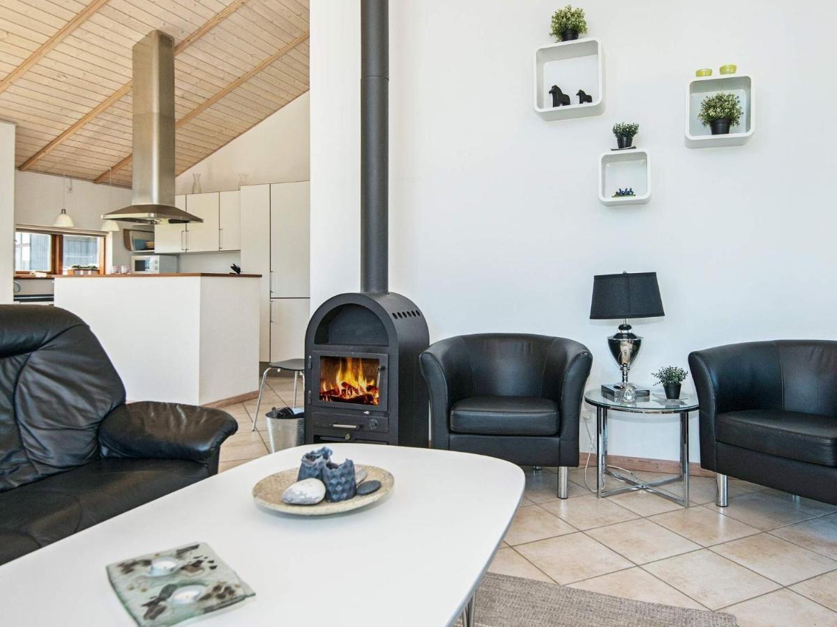 8 Person Holiday Home In Ulfborg Exterior foto